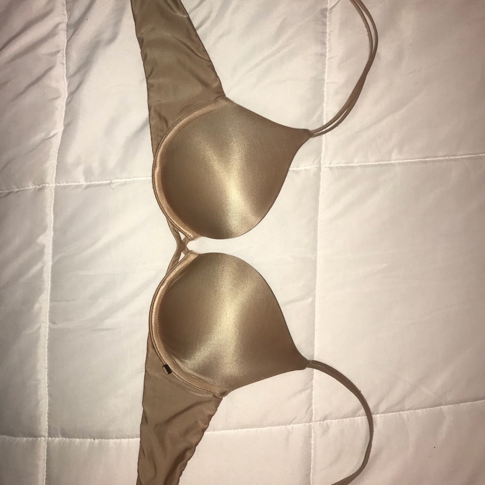Victoria’s Secret Very Sexy push-up bra